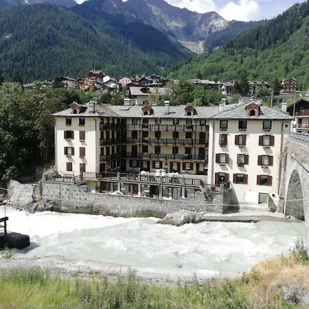 Hotel Tavernier-2